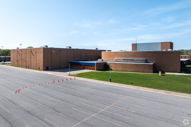 Westside Leadership Academy is a popular high school for residents of Ambridge Mann.
