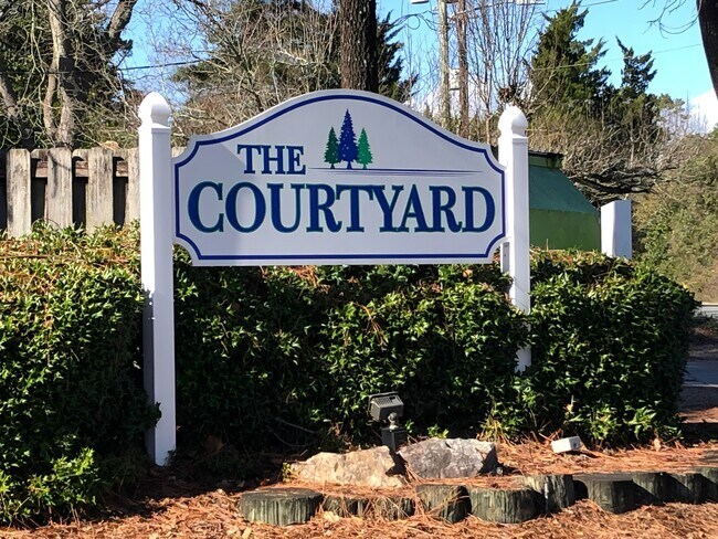 4210 Wilshire Blvd unit 106, Wilmington, NC 28403 - photo 3