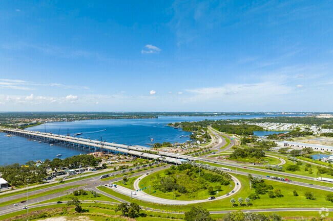 Ellenton borders the Manatee River and I-75, offering quick access north and south.