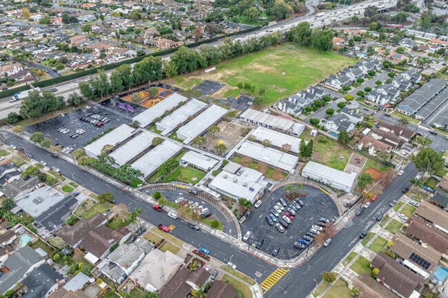 Aerial view of the pick up and drop off area at Unsworth Elementary School in Downey