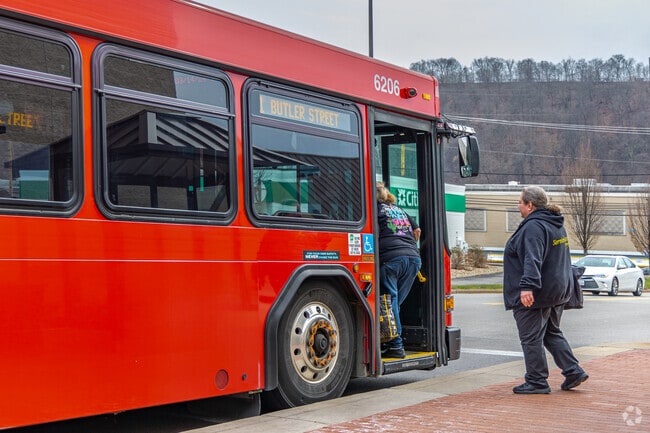 Highland Park has easy access to public transit.