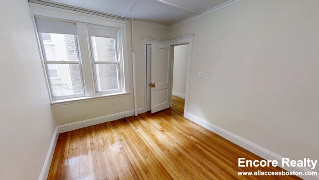 1179 Boylston St unit 9, Boston, MA 02215 - photo 3