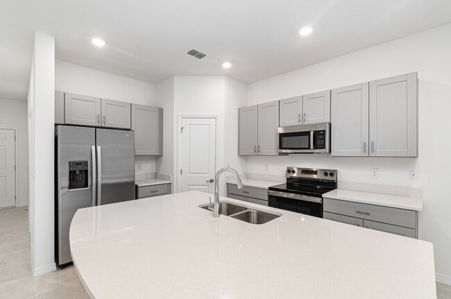 174 River Front Way, Edgewater, FL 32141 - photo 6