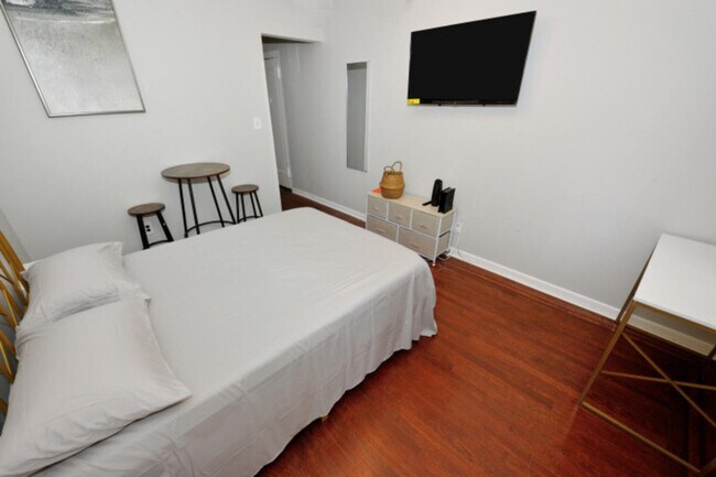 970 Madison Ave unit FL2-ID1039007P, New York, NY 10021 - photo 5