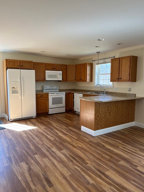 15 Kelley Rd unit 1, Pittston, ME 04345 - photo 1