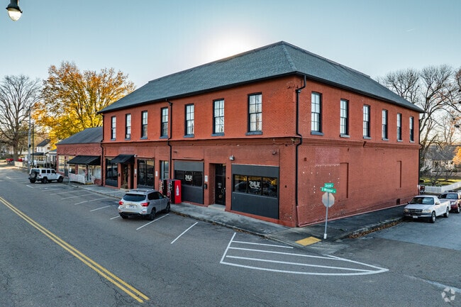 There are several historic buildings throughout Historic Downtown Bemis.