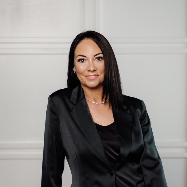 Agent Photo