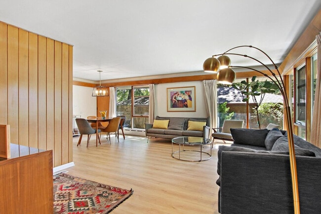 2401 Hyde Park Ave unit ID1265535P, Waukegan, IL 60085 - photo 3