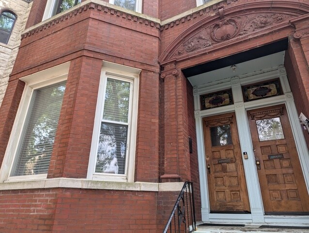 2153 W Potomac Ave unit 1F, Chicago, IL 60622 - photo 2