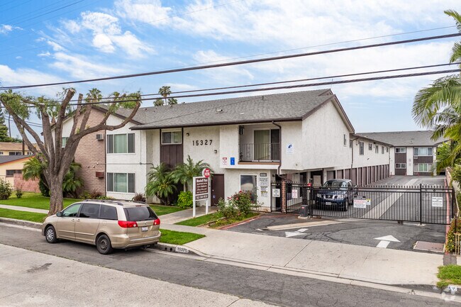Woodruff Place Apts, Bellflower, CA 90706 - photo 6