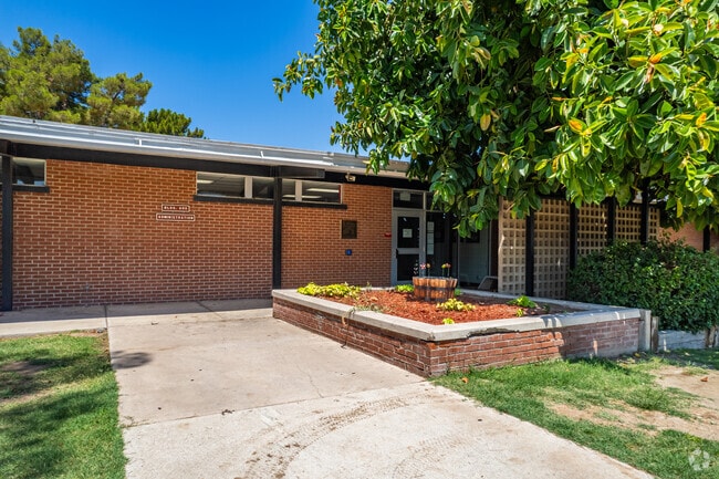 Cortez High School Phoenix Arizona exterior
