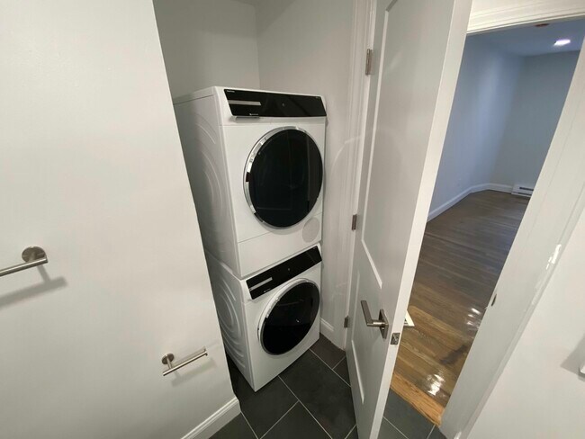 529 Beacon St unit 21, Boston, MA 02115 - photo 5