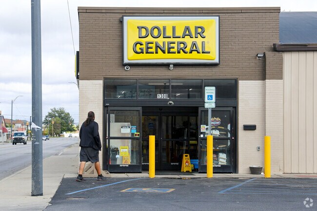 The Dollar General provides basic groceries in the Industry neighborhood of Muncie, IN.