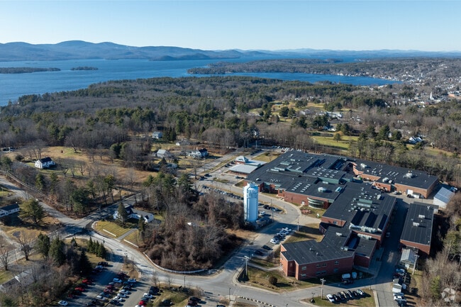 Kingswood Regional High School is a public high school in Strafford County.