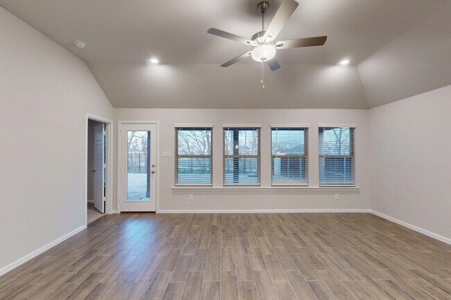 3129 Royal Throne Ct unit 36484859, Denton, TX 76208 - photo 6