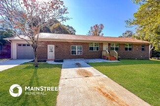 1677 Pheasant Dr, Jonesboro, GA 30238