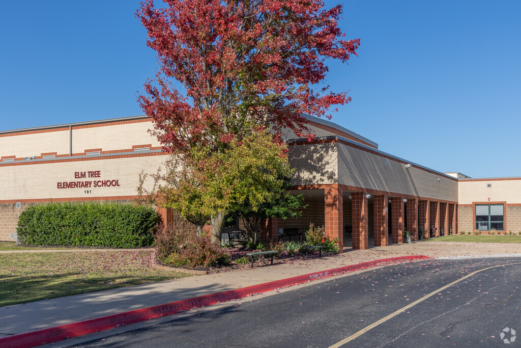 Elm Tree Elementary School is a highly rated, public school located in Bentonville.