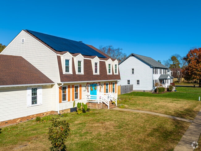 Larkspur neighborhoods have many styles and colors of homes.