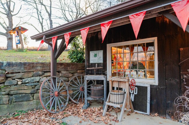Come see how all the different apple treats are made at Breezelands Orchard.