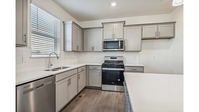 11815 Foraker Ln unit 36210555, Colorado Springs, CO 80925 - photo 6