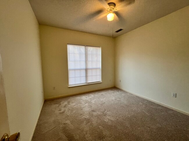 1600 Sturdivant Dr, Wilmington, NC 28403 - photo 7