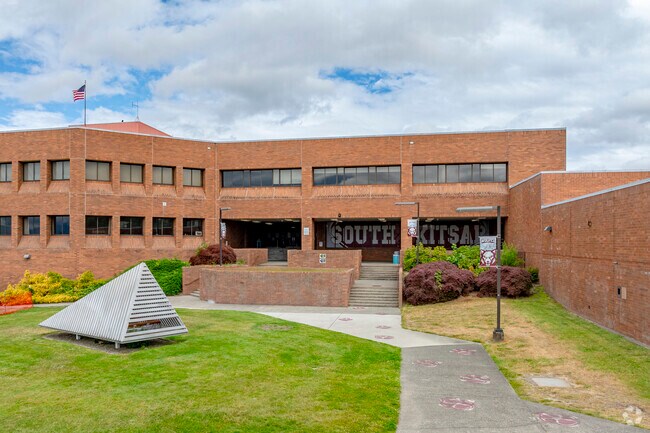 South Kitsap High School was awarded a B- on Niche.com.