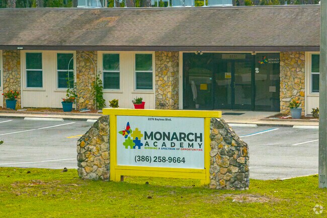 Monarch Academy offers an 8:1 student-teacher ratio.