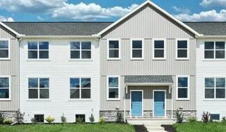 77 N Conifer Dr, Elizabethtown, PA 17022