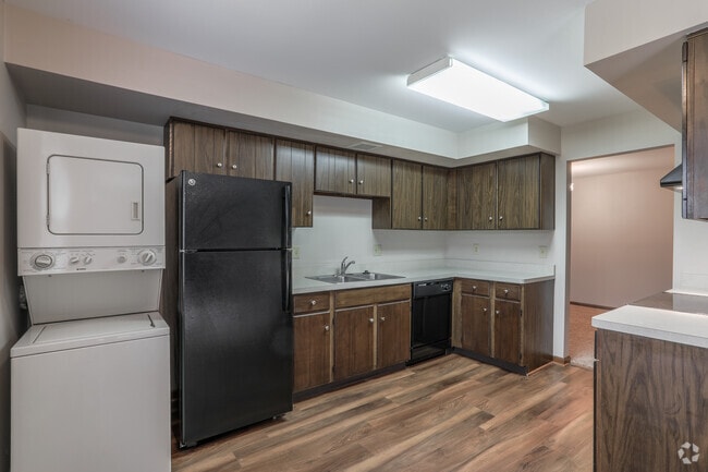 3 bedroom/ 2 Bath - 1,550 SQ Ft