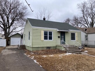 115 W 13th St, Grand Island, NE 68801