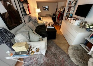 12 Irving St Unit 7, Boston, MA 02114