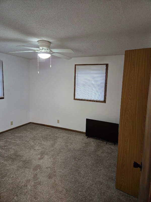 707 Bluff St unit 3, Shelby, IA 51570 - photo 4