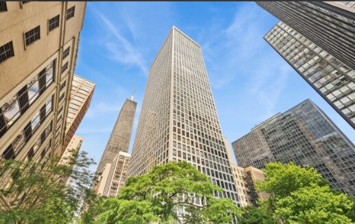 Plaza on Dewitt unit 3303, Chicago, IL 60611 - photo 1