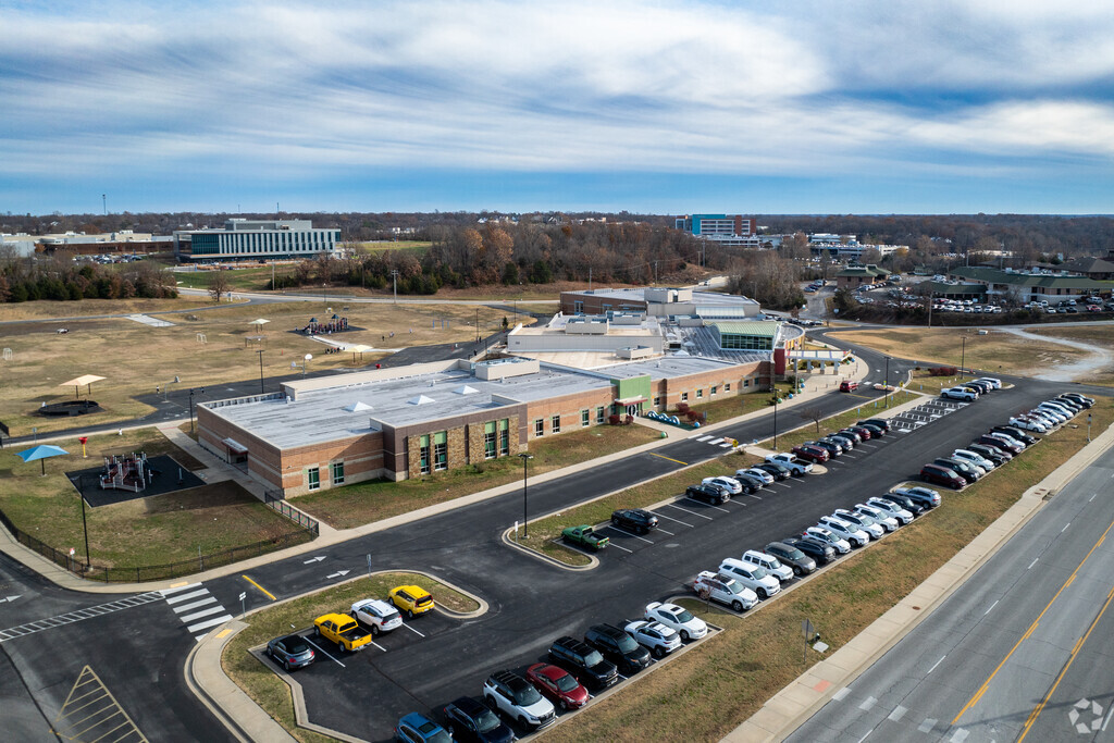 Students in the area attend Irving Elementary School.