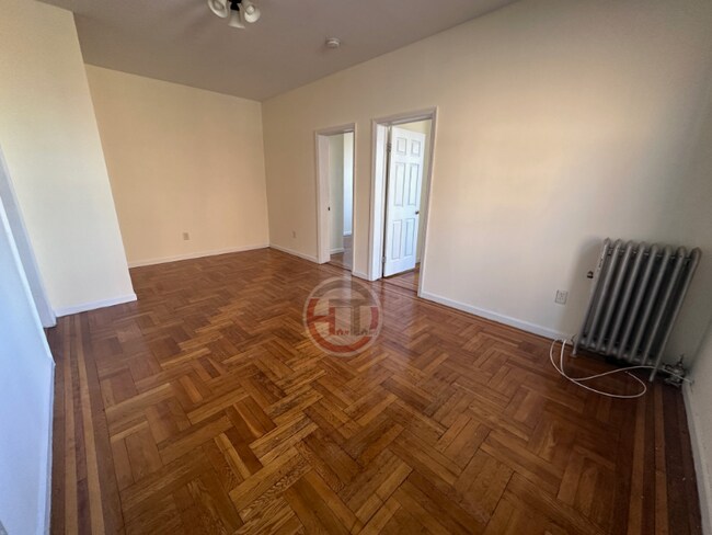 3132 Buhre Ave unit 6, Bronx, NY 10461 - photo 5