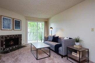 11155 SW Hall Blvd, Tigard, OR 97223