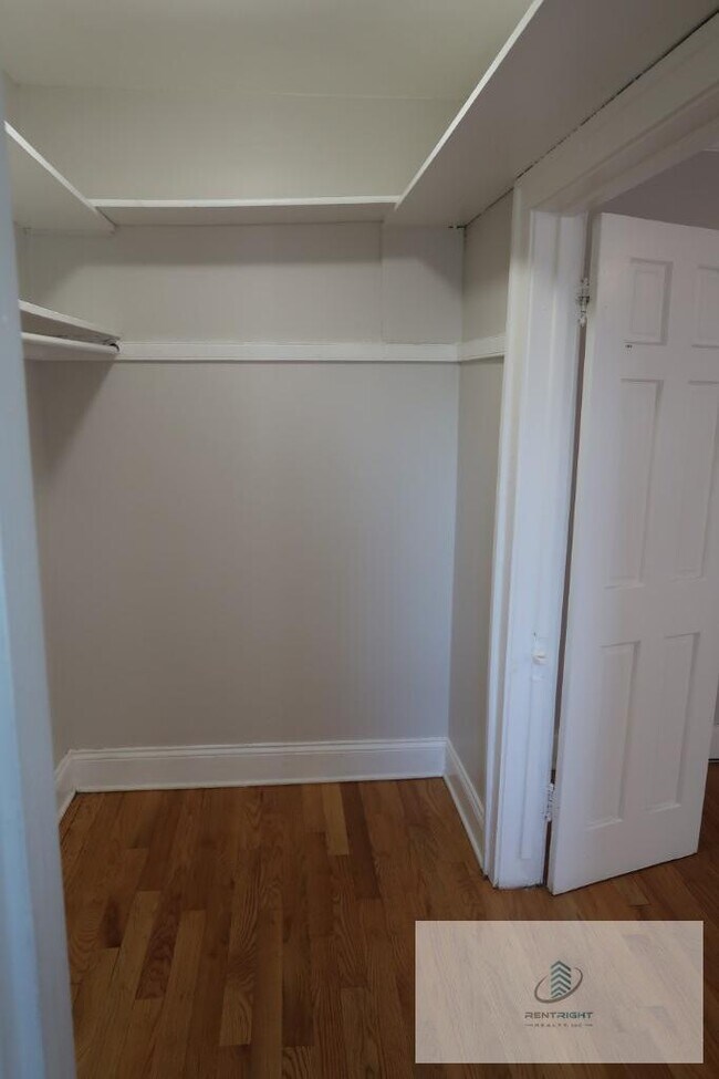 4477 N Elston Ave unit 308, Chicago, IL 60630 - photo 7