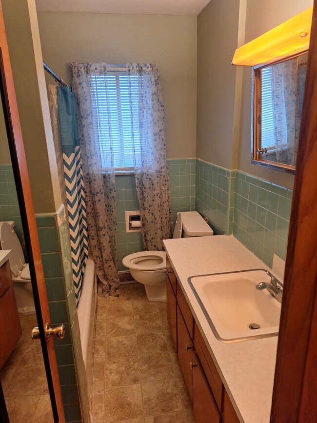 588 Baldwin Rd unit A, Akron, OH 44312 - photo 5