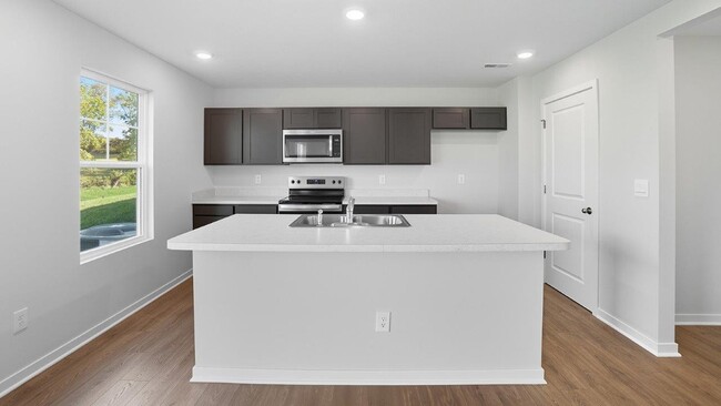 891 Sherwood Loop, Bellefontaine, OH 43311 - photo 4