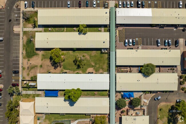 Scottsdale’s Hirsch Academy is made up of many small buildings and shaded walkways.