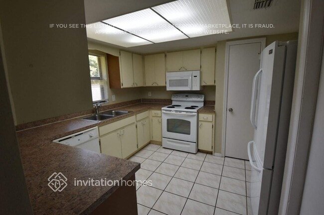 1517 Kestrel Way, Brandon, FL 33511 - photo 3