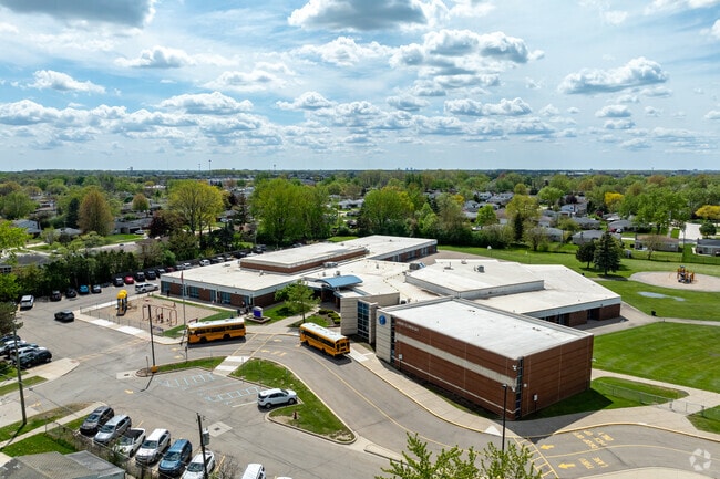 Angus Elementary School is centrally located, making it easy to access.