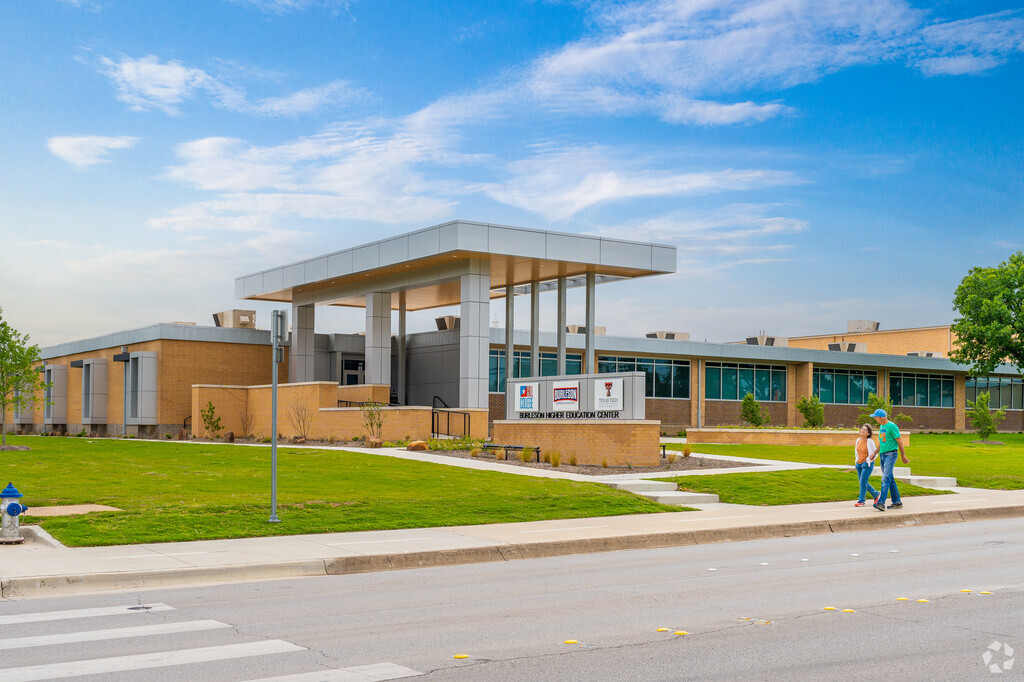 Burleson Collegiate High School is a great option for students focused on higher education.