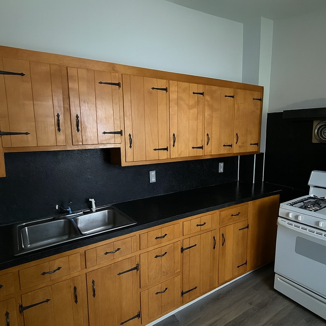 469 Montclair Ave unit 469 Montclair Avenue, Bethlehem, PA 18015 - photo 6