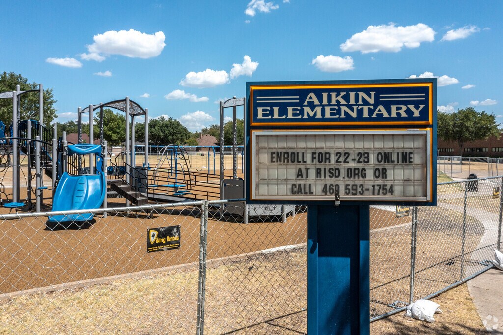 Richardson Aiken Elementary provides quality education for Pre-K-5.