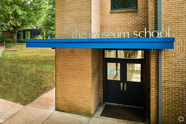 The Museum School of Avaondale Estates has a side and front entrance for staff and students.