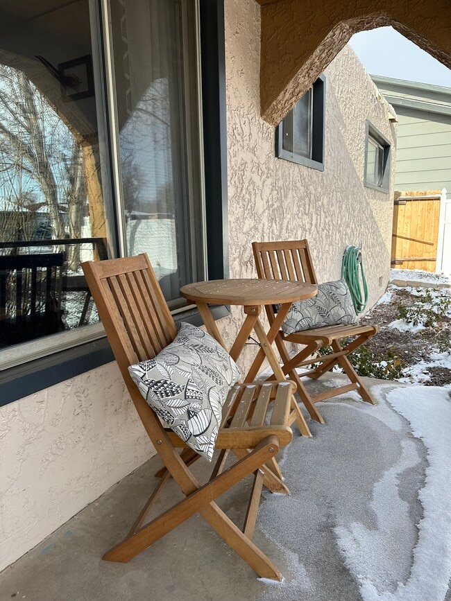 120 Everett Dr, Colorado Springs, CO 80911 - photo 2