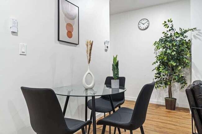 523 Alpine Ave, Pittsburgh, PA 15212 - photo 6