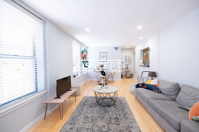 1661 Washington St unit 303, Boston, MA 02118 - photo 2