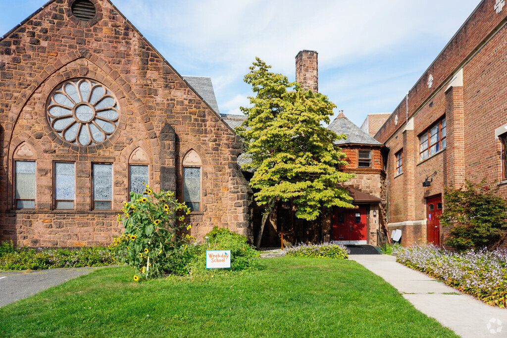 Weekday School provides private education in the neighborhood of 
South Orange.